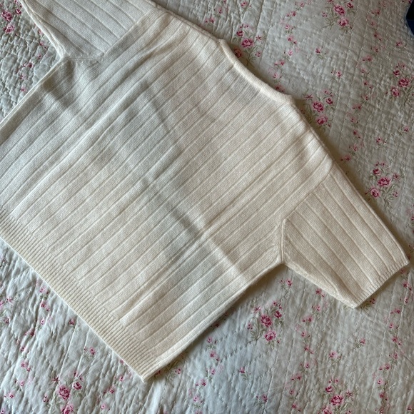 Karen Scott white/off white wool blend sweater. Size L - Picture 3 of 6